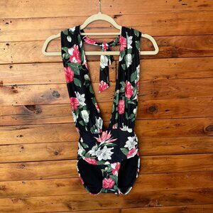 Vince Camuto Cruise Black Floral One Piece Swimsuit Halter Tie Women's Size 8